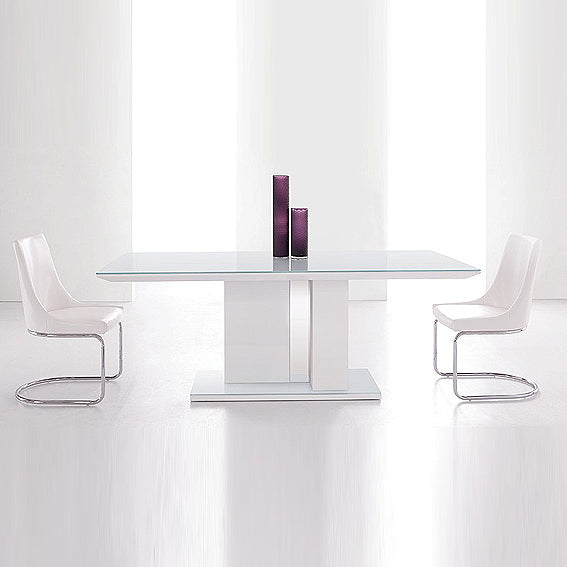 Senti : Dining Table