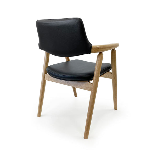 Lotus Arm : Dining Chair in American Oak