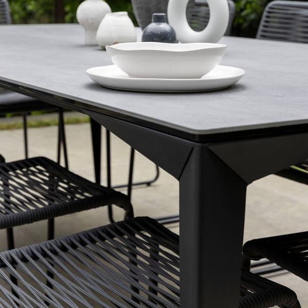 Orion: Out Door Dining Setting with Lido Chair